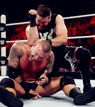 兰迪·奥顿对阵凯文·欧文斯《WWE RAW 2015.07.28》