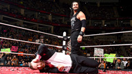 新一天为希莫斯庆祝赢得世界重量级冠军《WWE RAW 2015.12.01》