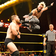 《WWE NXT 2015.12.10》视频组合图集