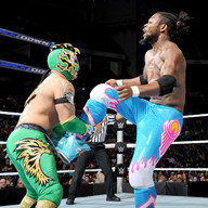 墨西哥双龙对阵新一天《WWE SmackDown 2015.12.10》