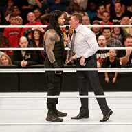 文斯·麦克曼决定罗曼的命运《WWE RAW 2015.12.15》