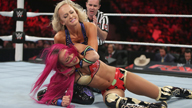 莎夏·班克斯对阵萨默·蕾《WWE RAW 2016.04.05》