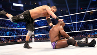 阿波罗·克鲁斯对阵柯蒂斯·阿克塞尔《WWE SmackDown 2016.04.07》