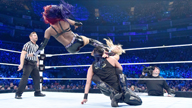 娜塔莉娅&佩奇对阵内奥米&塔米娜《WWE SmackDown 2016.04.20》