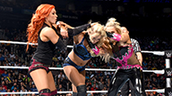 娜塔莉娅&贝基·林奇对阵夏洛特&艾玛《WWE SmackDown 2016.05.05》