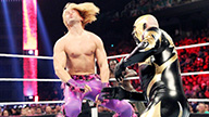 戈尔德斯特&真理罗恩对阵范丹戈&泰勒·布里斯《WWE RAW 2016.05.17》