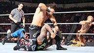 乌索兄弟对阵泰勒·布里斯&范丹戈《WWE RAW 2016.05.31》