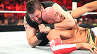 塞萨罗对阵凯文·欧文斯《WWE RAW 2016.07.12》
