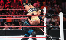 《RAW 1209期》图文直播：洛克表妹首秀