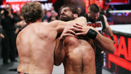 三重威胁赛：塞斯与Jeri-KO的对决 《WWE RAW 2016.10.25》