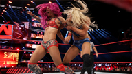 女子三对三组队赛《WWE RAW 2016.11.08》