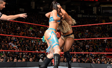 《RAW 2016.11.22》战报：夏洛特宣扬自己的功绩