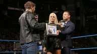米兹给安布罗斯颁发了一个“最佳参与奖”《WWE SmackDown 2016.12.07》