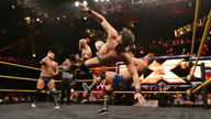 NXT双打冠军赛上演史诗般精彩对决！《WWE NXT 2017.01.12》