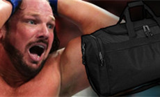 WWE冠军AJ·斯泰尔斯遭小偷行窃！