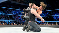 AJ对阵迪安，螳螂捕蝉黄雀在后！《WWE SmackDown 2017.02.01》