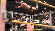 NXT铁笼赛，泰·迪林格终结与埃里克·扬的恩怨！《WWE NXT 2017.04.20》