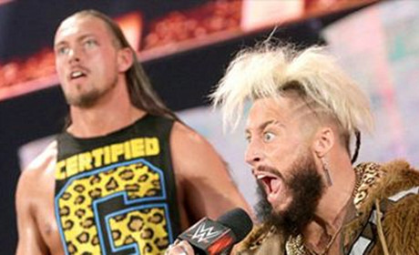 WWE未解之谜：到底是谁偷袭了恩佐·阿莫雷？