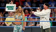 备受争议的卡梅拉炫耀公文包，女子组满脸不服！《WWE SmackDown 2017.06.21》