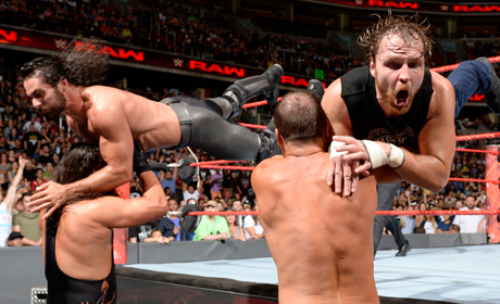 《RAW 2017.07.25》图集：好姐妹为冠军六亲不认！圣盾的感觉来了挡都挡不住！