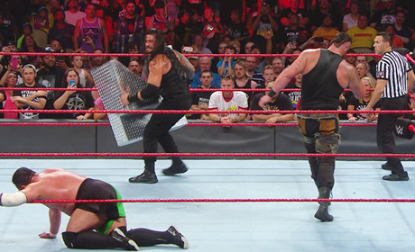 《RAW 2017.08.01》战报：怀亚特全屏嘲讽，三巨头互争老大