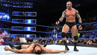鲁瑟夫疯狂攻击查德，毒蛇回敬RKO！《WWE SmackDown 2017.08.16》