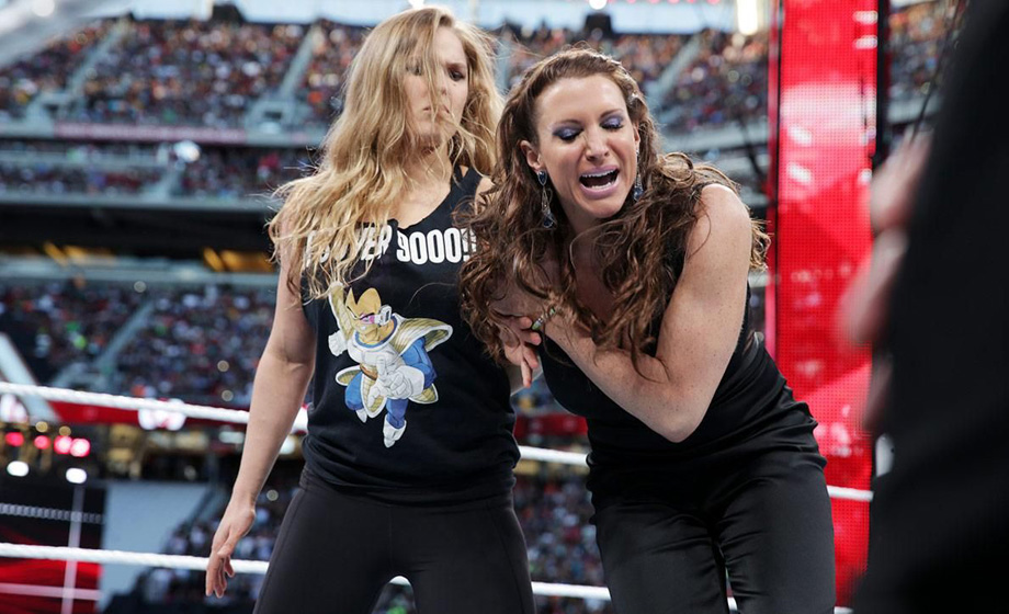 隆达·罗西又要来WWE？她第一次来差点把斯黛芬妮手打折！