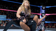 女子双打赛，夏洛特女王遭遇惨败！《WWE SmackDown 2017.10.04》