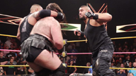 NXT两大军团疯狂厮杀，谁将更胜一筹？《WWE NXT 2017.10.19》