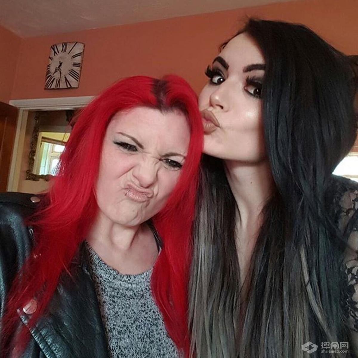 超级明星和他们的妈妈，提前祝所有母亲们节日快乐！