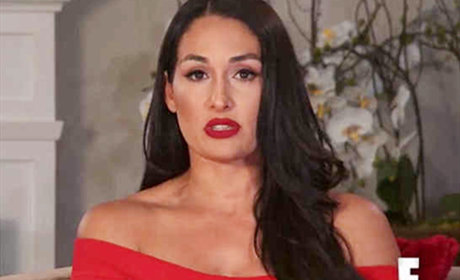 WWE尼基·贝拉为真人秀效果，呈现史上最大尺度艳照！