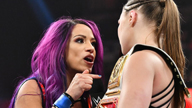 女子双打赛，隆达搭档莎夏对阵奈娅&塔米娜！《WWE RAW 2019.01.15》