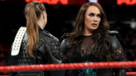 奈娅自豪毁容贝基，隆达·罗西对峙下战书！《WWE RAW 2018.11.27》