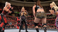 女子四重威胁赛，娜塔莉娅VS戴娜·布鲁克VS莉芙·摩根VS莎拉·罗根！《WWE RAW 2018.05.22》