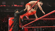 单打赛，芬·巴洛尔对阵金德·马哈尔！《WWE RAW 2018.12.04》