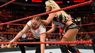 女子单打赛，娜塔莉娅对阵阿莱克萨·布里斯！《WWE RAW 2018.09.04》