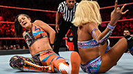 女子单打赛，贝莉对阵艾莉西亚·福克斯！《WWE RAW 2018.10.02》