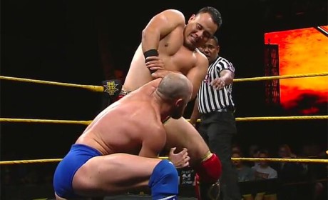 震惊！WWE王彬与伊峰昨天还在NXT打比赛，今日王彬解雇了！