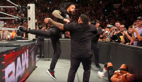 WWE RAW 2025年8月19日比赛视频