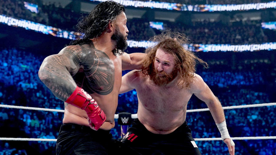 罗曼赢得回归后首场比赛，WWE内部对托尼可汗的言论不屑一顾！