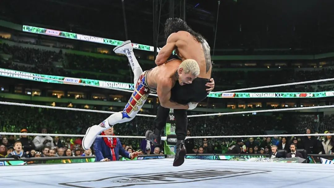 WWE原计划让科迪在去年终结罗曼，巨石强森今年夺冠计划被取消！