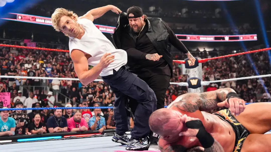 WWE拒绝巨石强森好友继续参赛，HHH果断换人.......