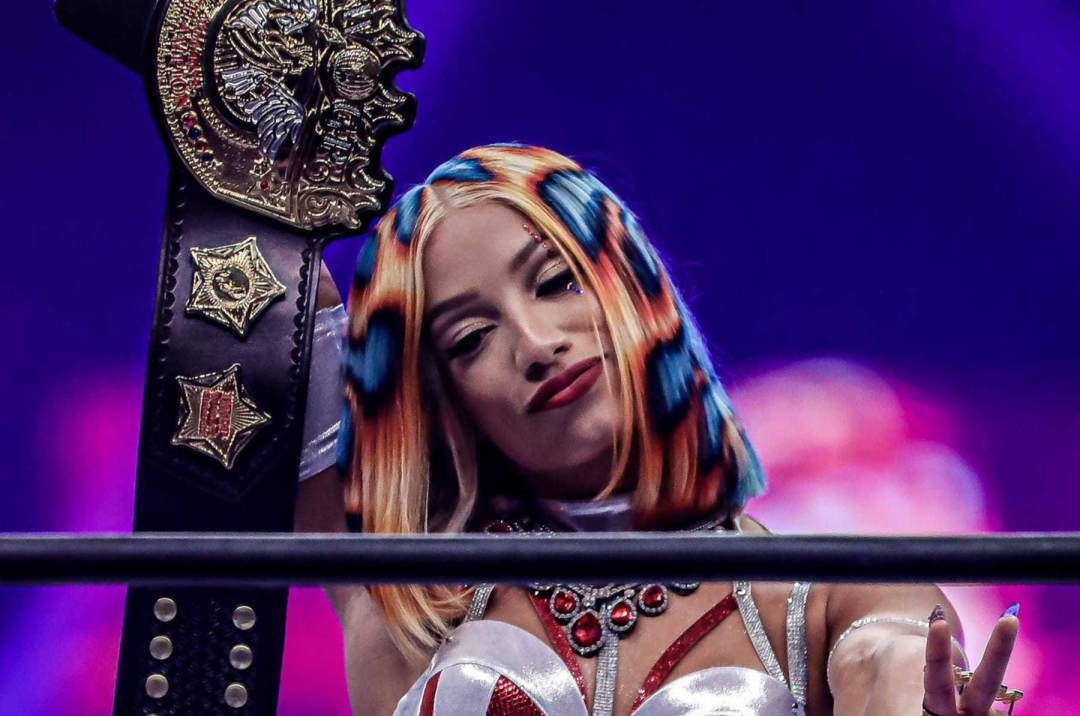 WWE有意签回莎夏·班克斯，后者狮子大开口，报价高于夏洛特！